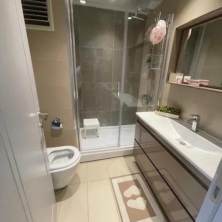 شقة Luxe 2 Bhk Near Tuyap Expo Center *